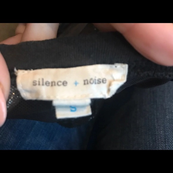 Top - Picture 3 of 3